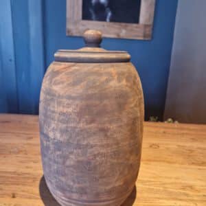 Houten pot. 31cm hoog
