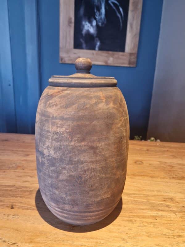 Houten pot. 31cm hoog