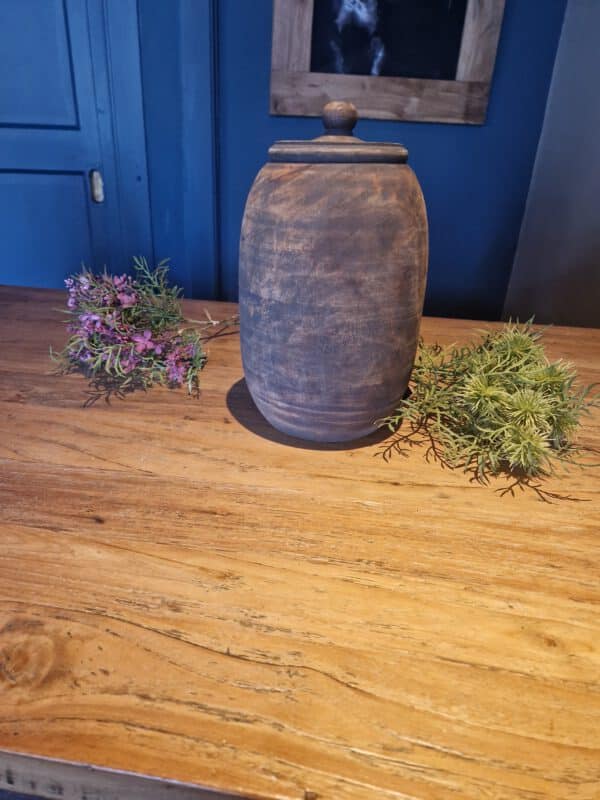 Houten pot. 31cm hoog